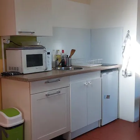 Beautiful In Provencal With Garden And Wifi דירה *